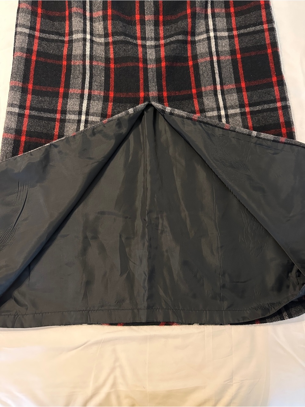 VINTAGE J. London Plaid Maxi Wool Blend Skirt in Black, Gray & Red - Picture 9 of 9